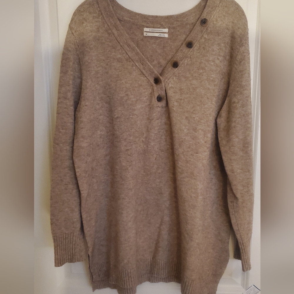 Women's Tan Sweater